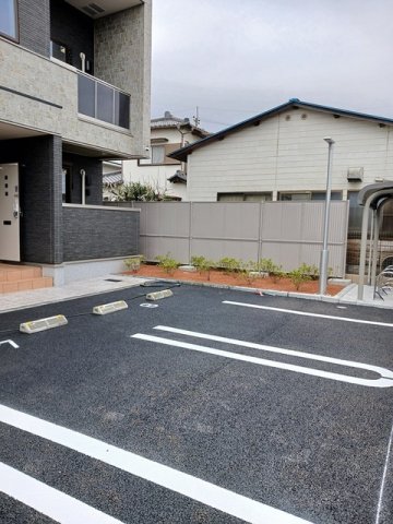 駐車場　車をお持ちの方に嬉しい駐車場付きの物件です