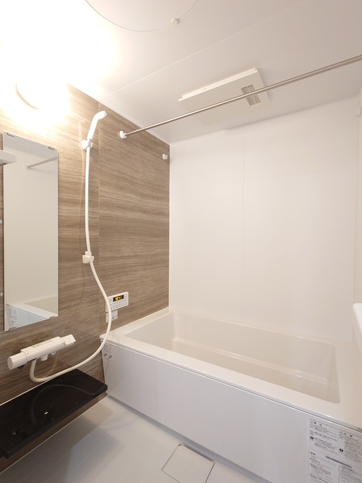 バス・シャワールーム　浴室暖房換気乾燥機付き