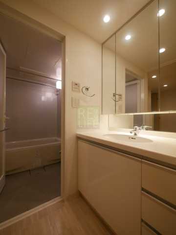 洗面設備　レジディア水道橋