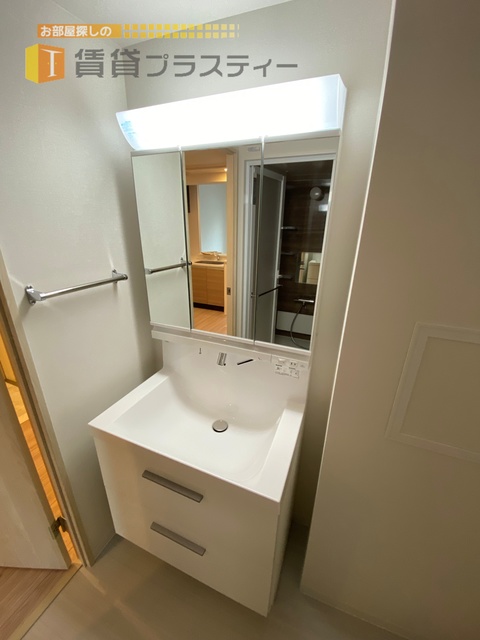 洗面設備　こんな洗面台、憧れでした。