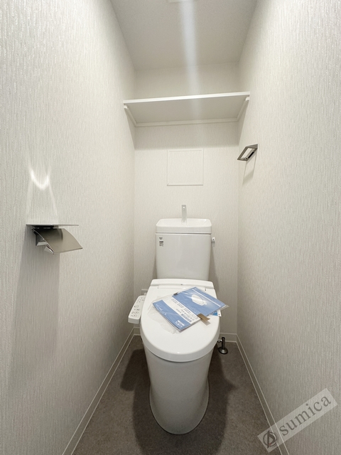 トイレ　温水洗浄便座付き♪♪