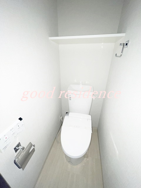 トイレ　【白基調のきれいな内装で設備充実♪】嬉しいネット無料！！