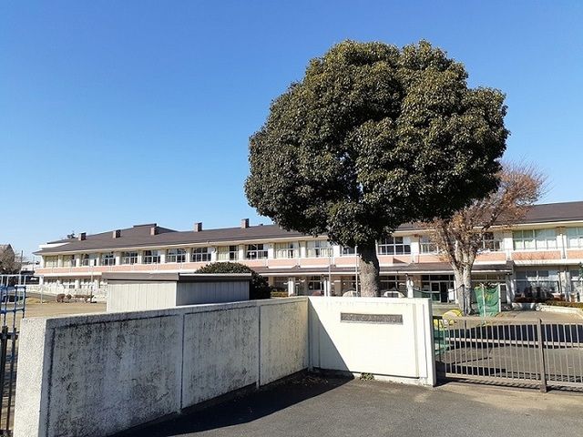 小学校　五軒小学校（小学校）まで650m