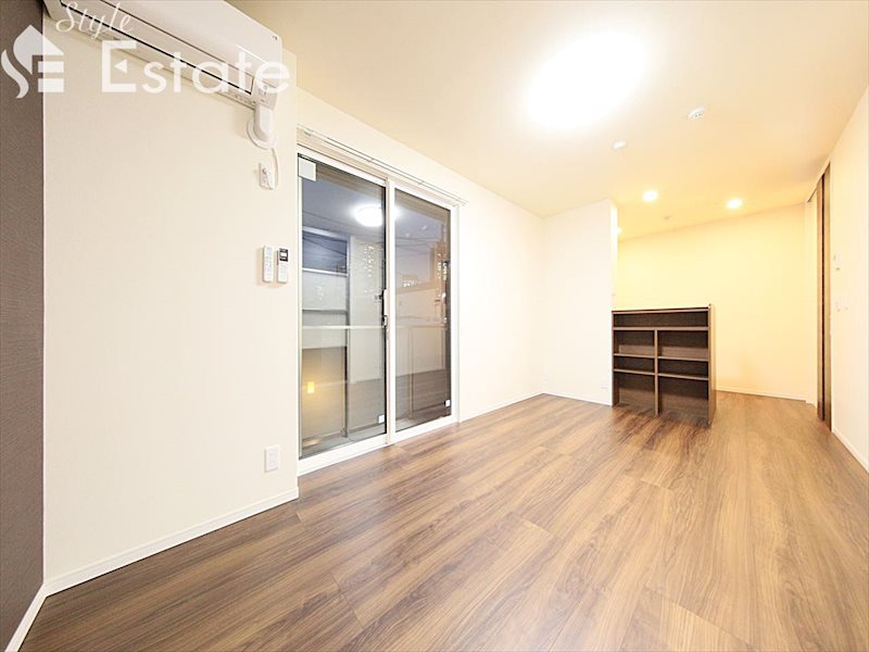 居室・リビング　内装