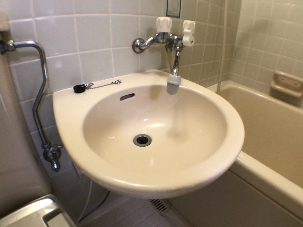 洗面設備　浴室内に洗面台があります♪