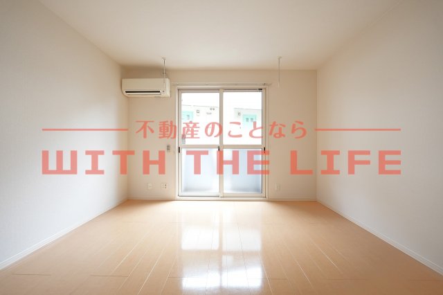 居室・リビング　ゆったり過ごせる居間です