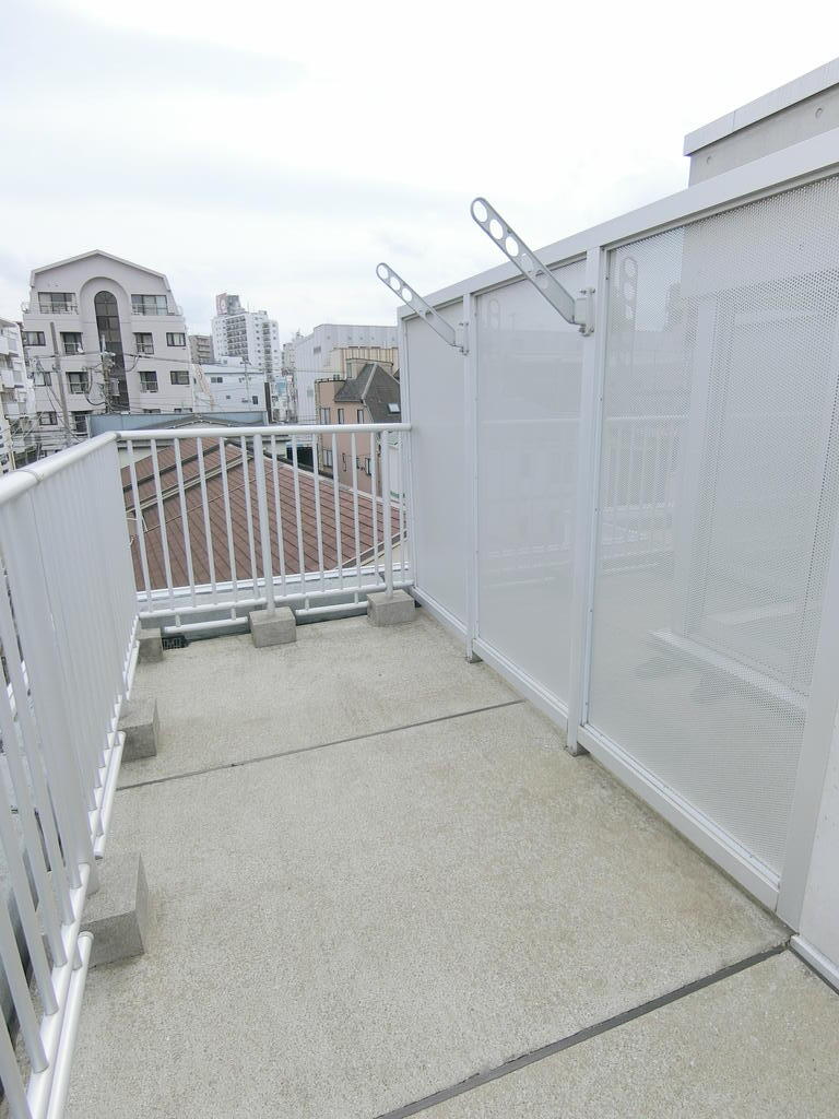 バルコニー　ルーフバルコニー