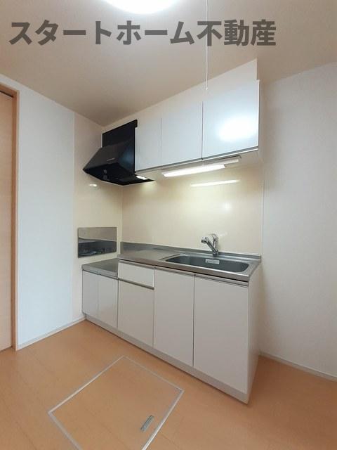 キッチン　コンパクトなキッチンで掃除もラクラク