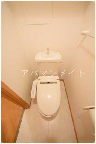 トイレ　ウォシュレット付き！