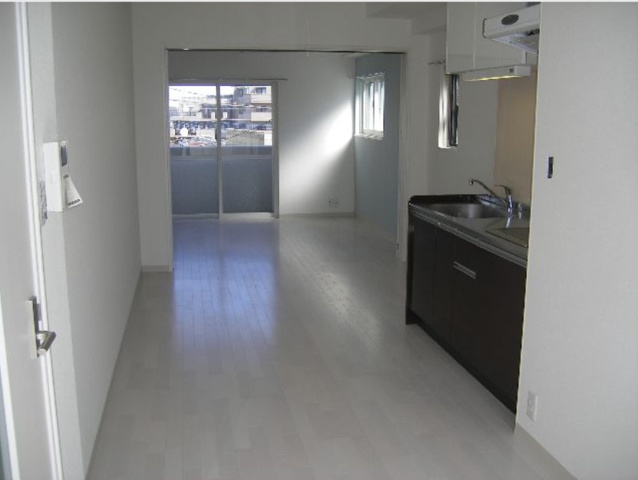 居室・リビング　別号室参考写真