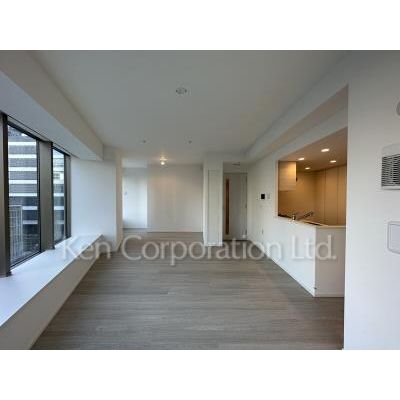 居室・リビング　同タイプ4階のお部屋を撮影。仕様が異なることがあります。