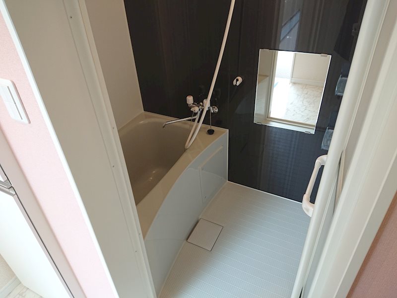 バス・シャワールーム　同シリーズの他の新築の部屋参照