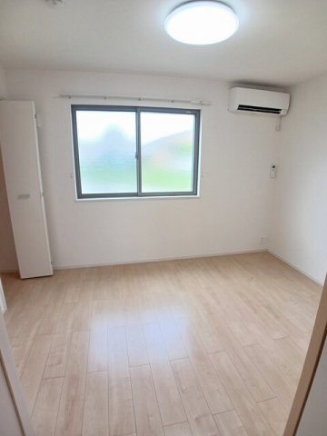 その他部屋・スペース　明るい色調の室内です