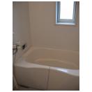 バス・シャワールーム　コンパクトで使いやすいお風呂です