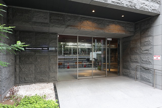 エントランス　エントランス