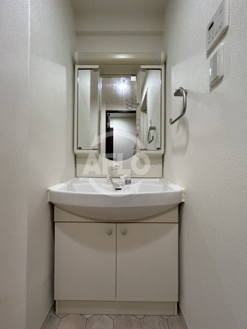 洗面設備　アーバネックス福島　独立洗面台