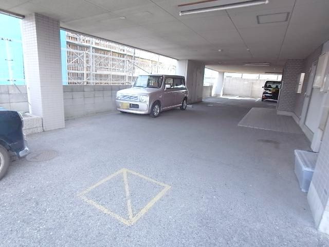 駐車場　ガレージ