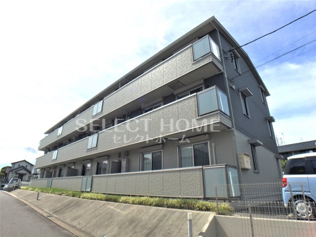 建物外観　落ち着いた雰囲気の外観です