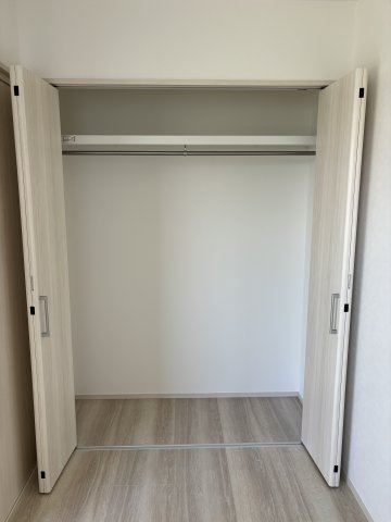 収納　※写真は201号室です。 ※相違する場合は現況を優先いたしま