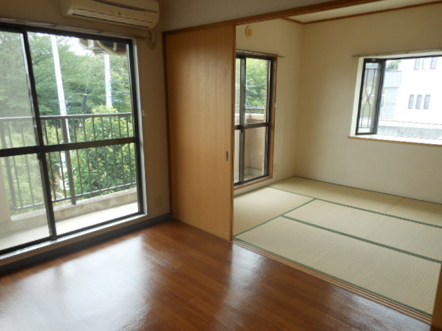 居室・リビング　居室