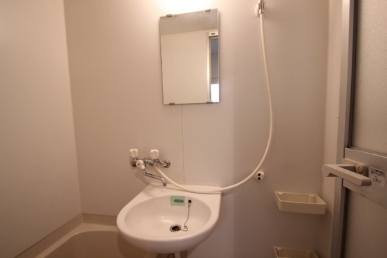 洗面設備　※別部屋の写真です