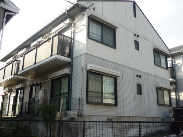 建物外観　鹿の子台ハイツＢ棟