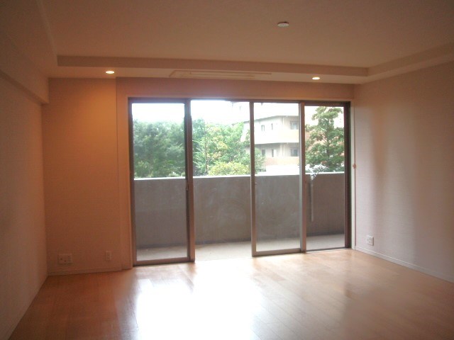 居室・リビング　別部屋参考写真