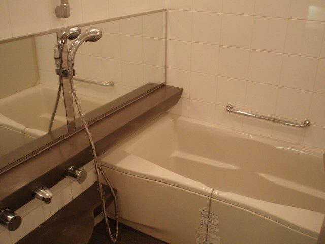 バス・シャワールーム　別部屋参考写真