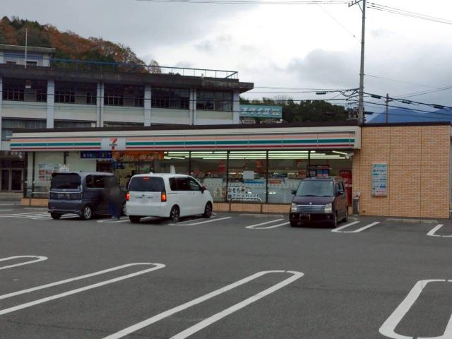 コンビニ　セブンイレブン卯之町店（コンビニ）まで350m