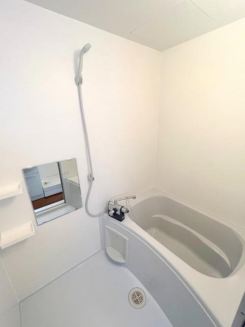 バス・シャワールーム　★清潔感のあるバスルーム★※他部屋参考写真です。