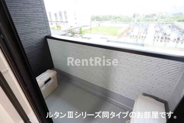 バルコニー　バルコニー