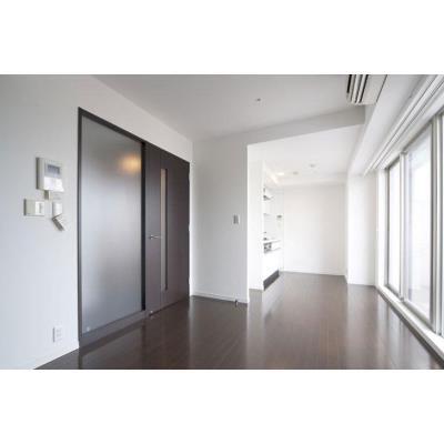 居室・リビング　※別部屋の参考写真です。