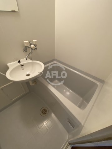 洗面設備　ドミール江戸堀　洗面台