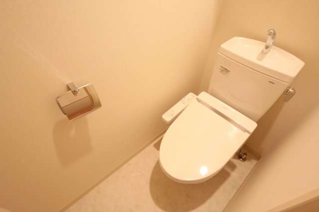 トイレ　スプランディッド淀屋橋DUE（ドューエ）