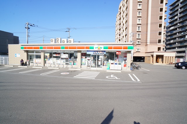 コンビニ　サンクス（コンビニ）まで380m