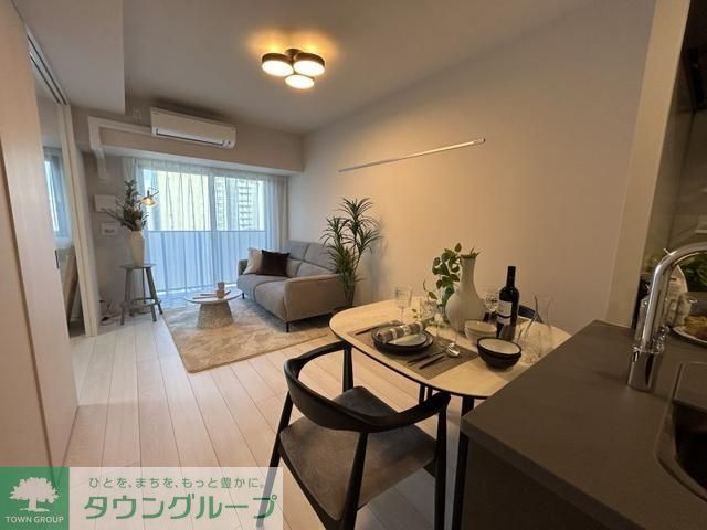 居室・リビング　家具はイメージです