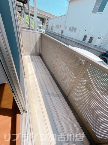 バルコニー　写真は106
