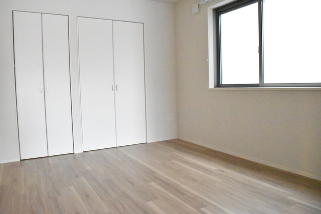 その他部屋・スペース　白基調で爽やかな室内空間です！インテリアも映えますね♪