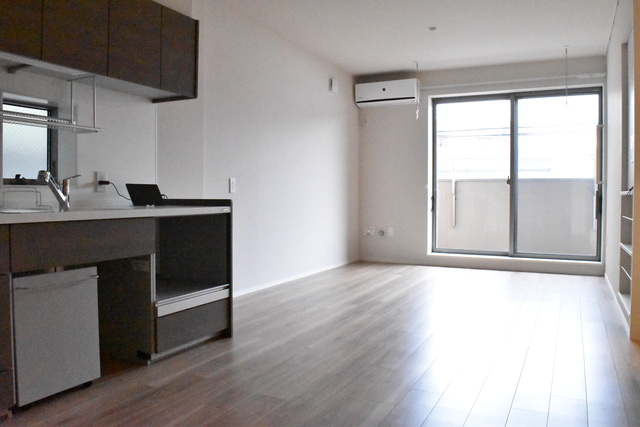 居室・リビング　広いリビングダイニングはゆったりくつろげる憩いの空間♪