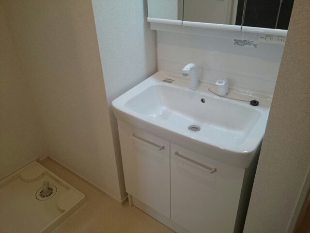 洗面設備　広い洗面スペース