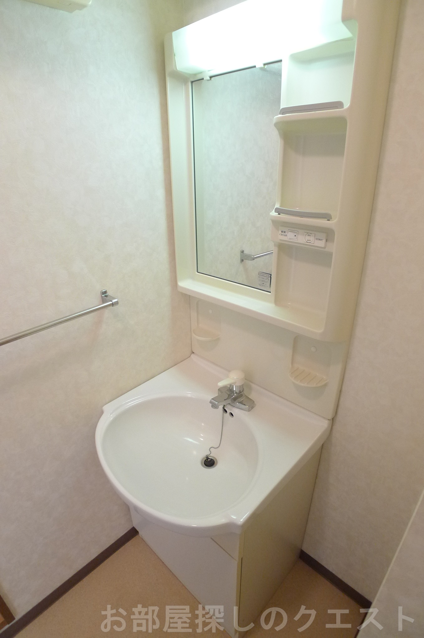 洗面設備　（写真は同タイプ）