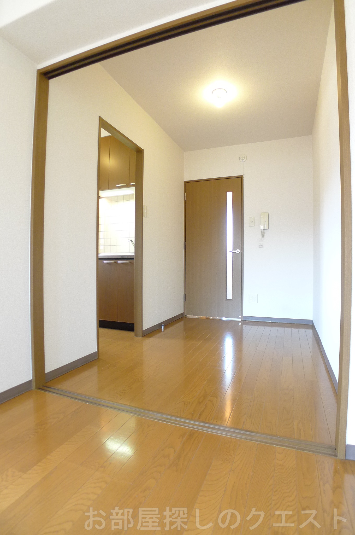 居室・リビング　（写真は同タイプ）