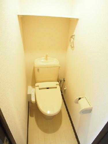 トイレ　温水洗浄便座付き