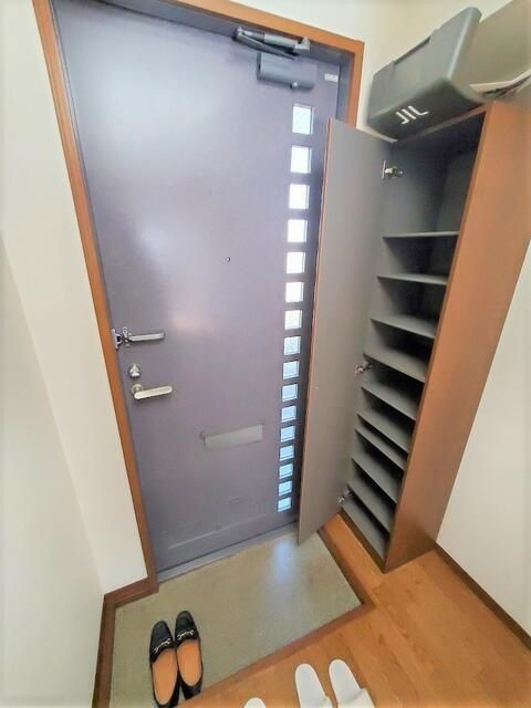 玄関　★お問い合わせはタウンハウジングまで★