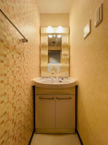 洗面設備　同マンション別部屋参考写真