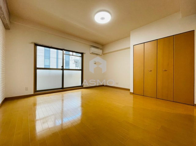 居室・リビング　同マンション別部屋参考写真