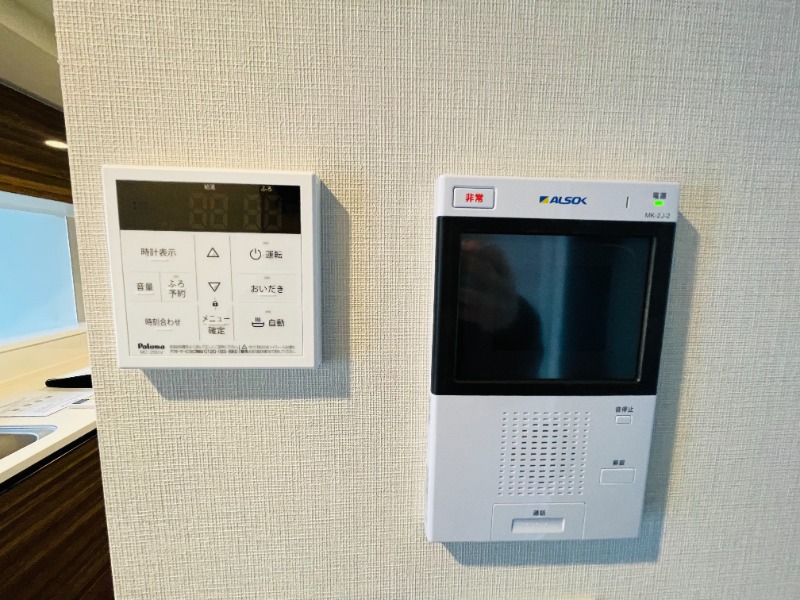 セキュリティ　モニター付きインターホンです♪