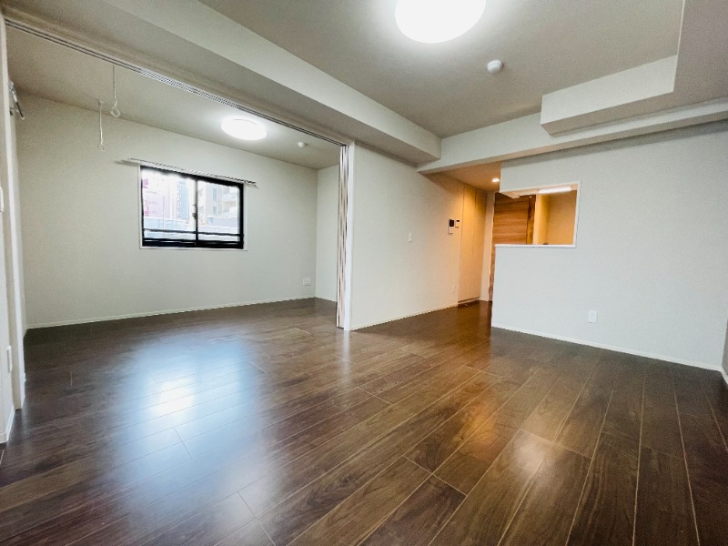 居室・リビング　明るいリビングです♪