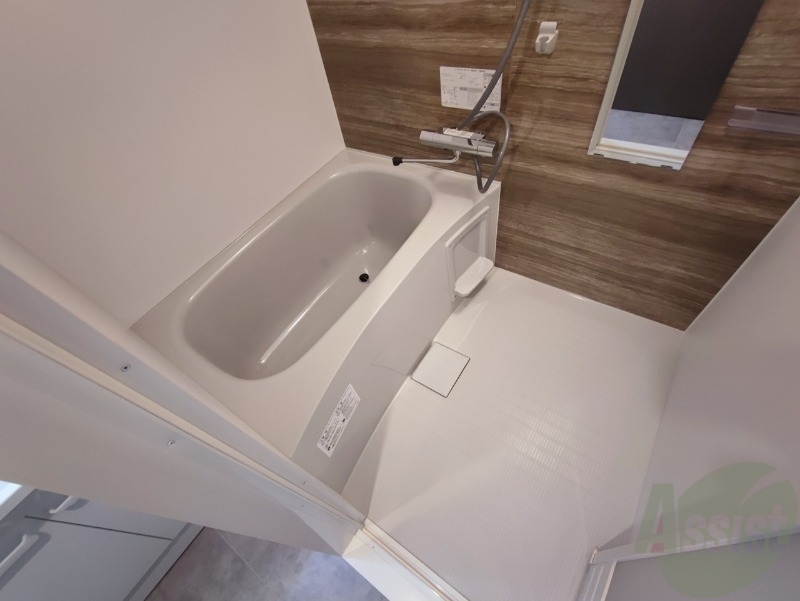 バス・シャワールーム　お風呂になります。一日の疲れを癒してくださいね。