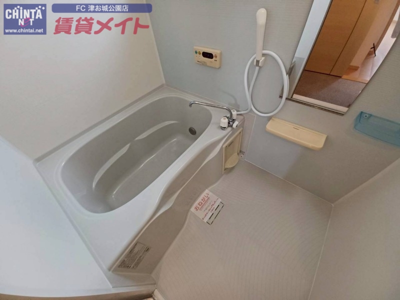 バス・シャワールーム　同型参考写真